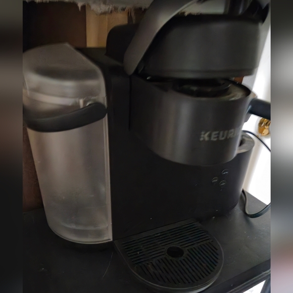 Keurig® K-Cafe™ Single Serve Coffee, Latte & Cappuccino Maker with Milk Frother - Picture 2 of 2